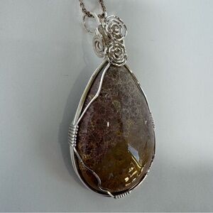 HAND MADE Huge Chrysanthemum Coral Pendant NWT Caramel 3” 925 Silver Chain 17”